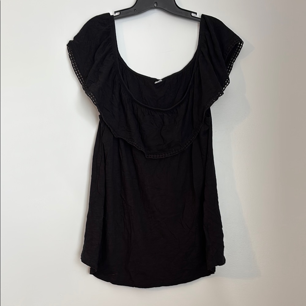 Old Navy Black Ruffled Embroidered Flowy Blouse size xl